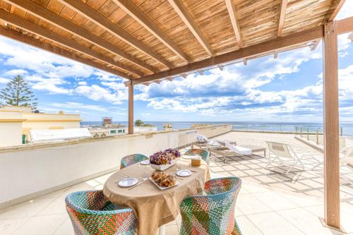  Palazzo De Donno - Suite vista mare, Unterkunft in Santa Cesarea Terme