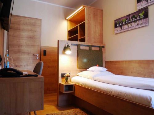 1 twin bed