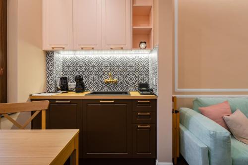 Charming Pastel 1BD Flat in The Heart of Sofia by Flat Mаnager, Sofia (Foto 3)