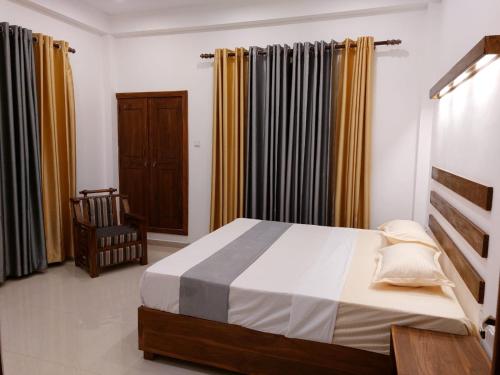 Deluxe Double Room (2 Adults + 1 Child) image 6