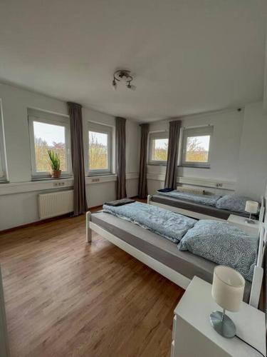 Modernes Apartment mit Balkon, Parkplatz und Smart Tv bis zu 10 Personen