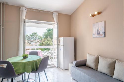 LaidBack Apartments - image 13