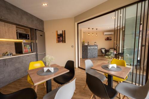 Family Hotel Konstantinovi