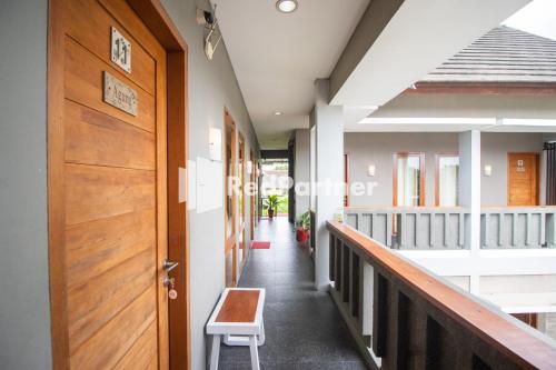 OYO 1369 グリヤ ダマイ シャリア