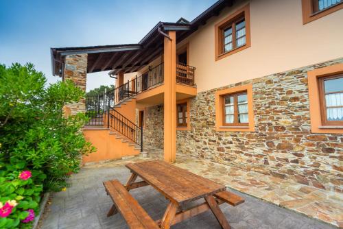  Apartamentos Navalin in Tapia de Casariego