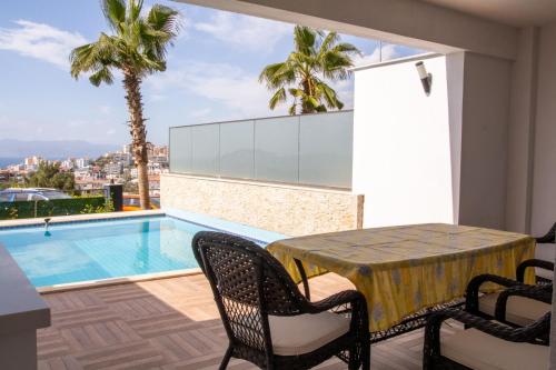 Spacious Flat with Pool in Kusadasi