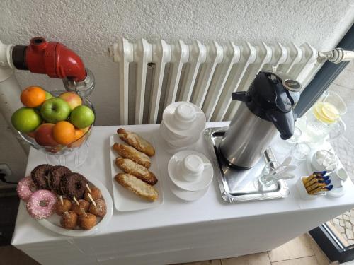 Hotel Bohemia by Vivere Stays - image 6
