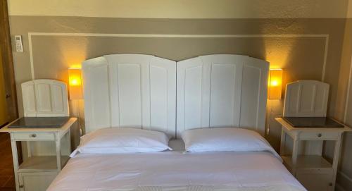 1 double bed, 1 twin bed