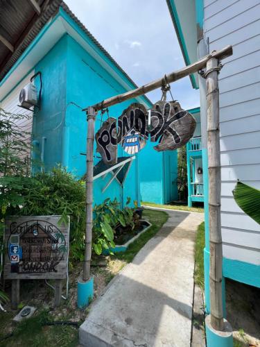 Dormitory Pondok in Tioman Island