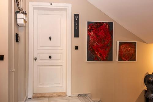 Bguest Pera Suites - image 9