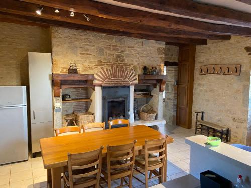 Iekārtas, Notre petite maison dans la prairie in Saint-Germain-du-Bel-Air