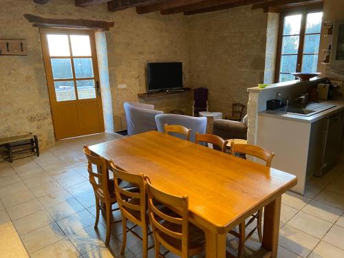Iekārtas, Notre petite maison dans la prairie in Saint-Germain-du-Bel-Air