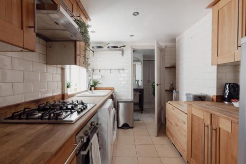 Charming & Beautiful 2 bed flat in Zone 1 3
