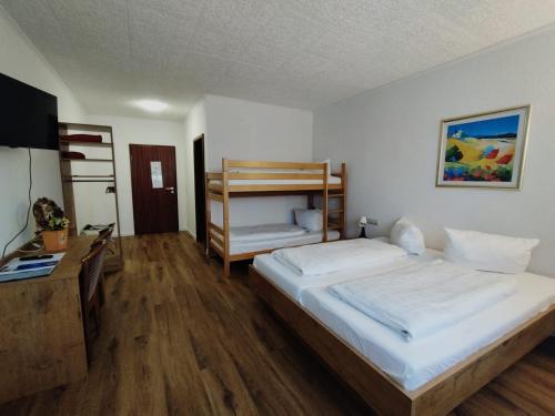 Hotel Sonnenkeller - image 8