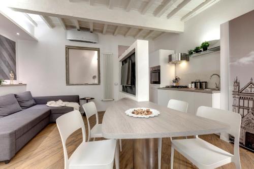 Rosa Apartment by Mamo Florence, Florencia