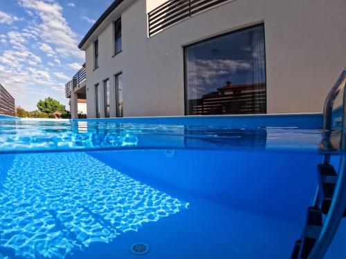 MarCante - designer, romantic pool view Suite