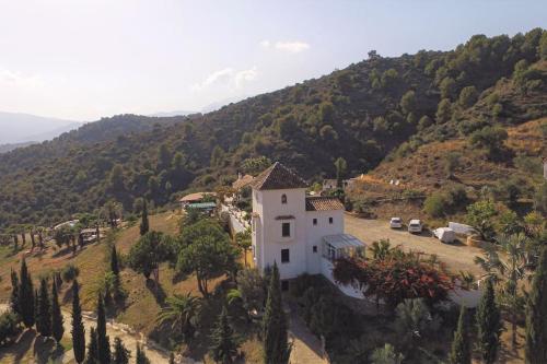 Castle Tower ground floor apartment in rural holiday park 'Cezanne'