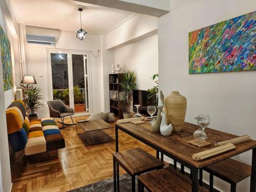 Beautiful 1-bedroom condo in the heart of Athens