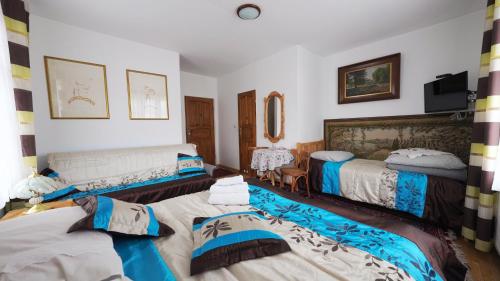 Triple Room image 9
