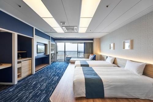 il azzurri Room Type - Deluxe Quadruple Room with Ocean view and Open Air-bath