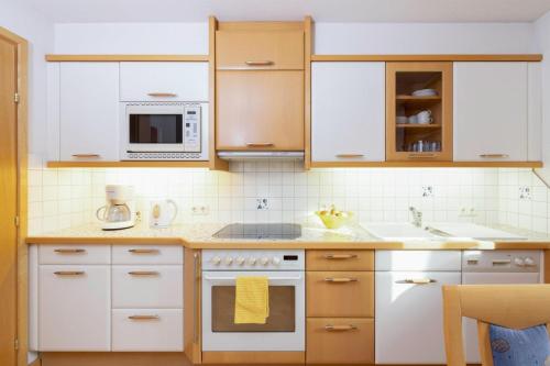 Konyha, Ferienwohnung Sonja in Elmen