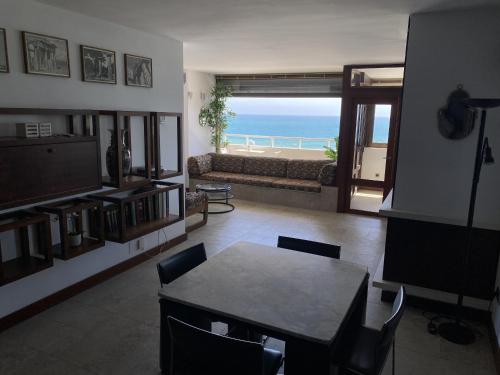 Apartment with Sea View image 4