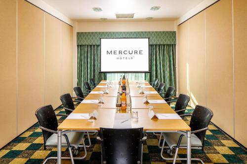Mercure Sheffield Parkway - image 3