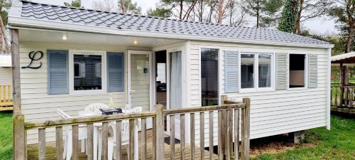 2 bedrooms, 5 beds