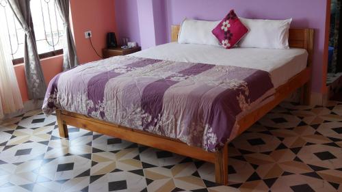 NICHE HOTEL
