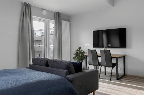 B18 Apartments - image 2