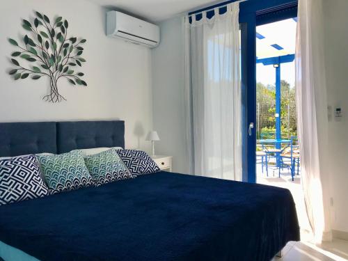 UTOPIA RESIDENCES Gaia House in Moires