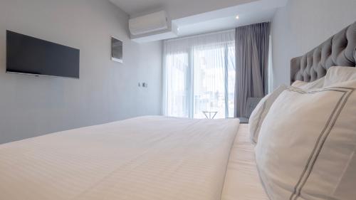 Deluxe Room with Sea View image 10