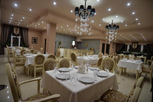 Restaurant, Chernivtsi Arbat in Chernivtsi