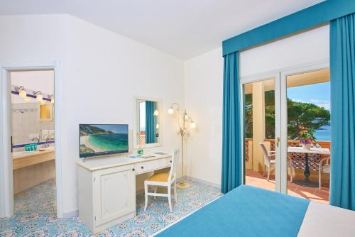 Hotel Biodola - image 11