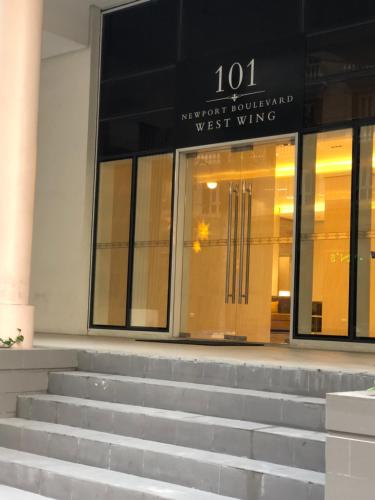 101 Newport Boulevard-Favila Condotel Unit near Airport, Metro Manila