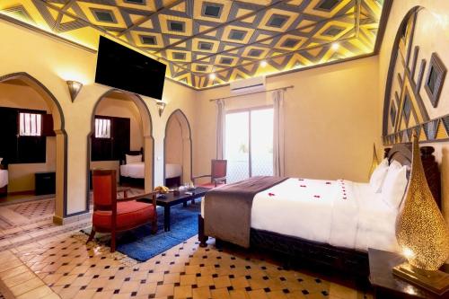 room detail thumbnail 1