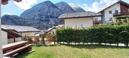 . Villaggio delle Alpi