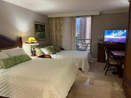 Aloha Gem Studio - 2 bed with high speed WIFI - Luana Waikiki Hotel & Suite 917, 2045 Kalakaua Avenue HI 96815