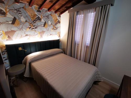 Hotel Balcony - image 11
