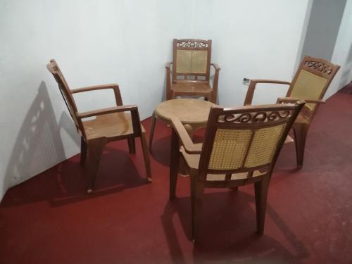 Thakshila villa & Family Rooms in 마타라