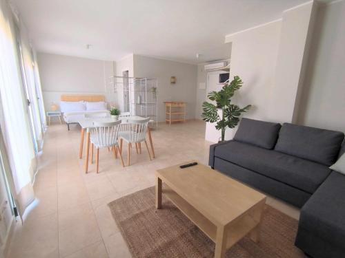 Mazi Apartments Havana, Girona