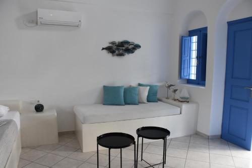 Spacious veranda, house for 3, in the village., Kamari (zdjęcie 7)