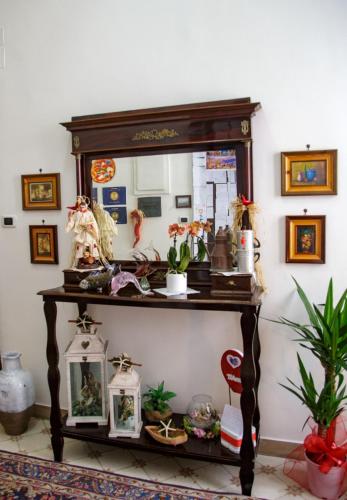 Parthenope's home 4