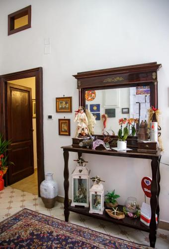 Parthenope's home – Naples, CO