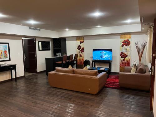 Royal Two-Bedroom Apartment image 8