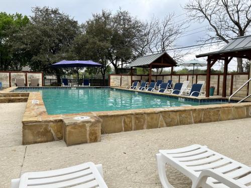 Gruene Cottages - 수영장