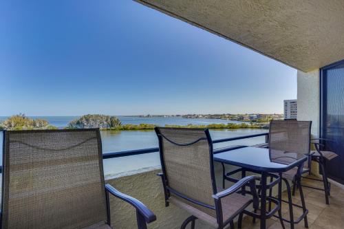 Cozy Condo with Gulf View, Bird Watching and Telescope in Hudson, USA