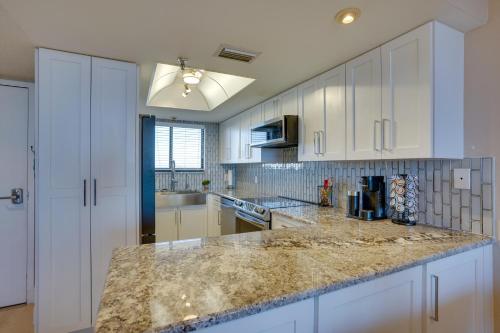 Cozy Condo with Gulf View Bird Watching with Telescope - image 8