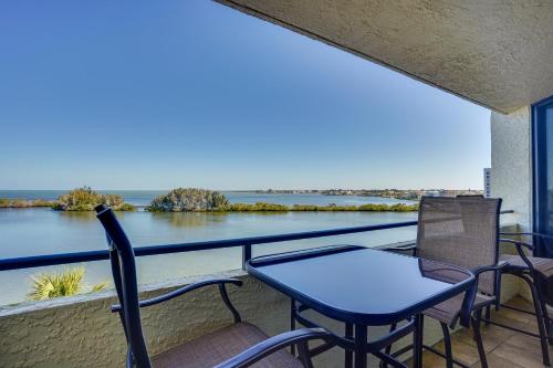 Cozy Condo with Gulf View, Bird Watching and Telescope in 哈德森