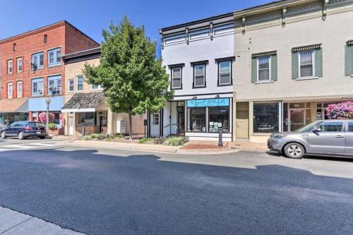 Modern, Newly Renovated, Quaint 1 Bedroom Loft in Front Royal, USA